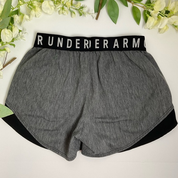 Under Armor Women’s Sport Shorts Gray & Black Sz XS W/ Small Pocket Gently Used - Picture 2 of 4